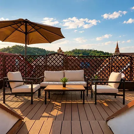 Rooftop Proprety With Large Terrace & Stunning Views - Brasov-3